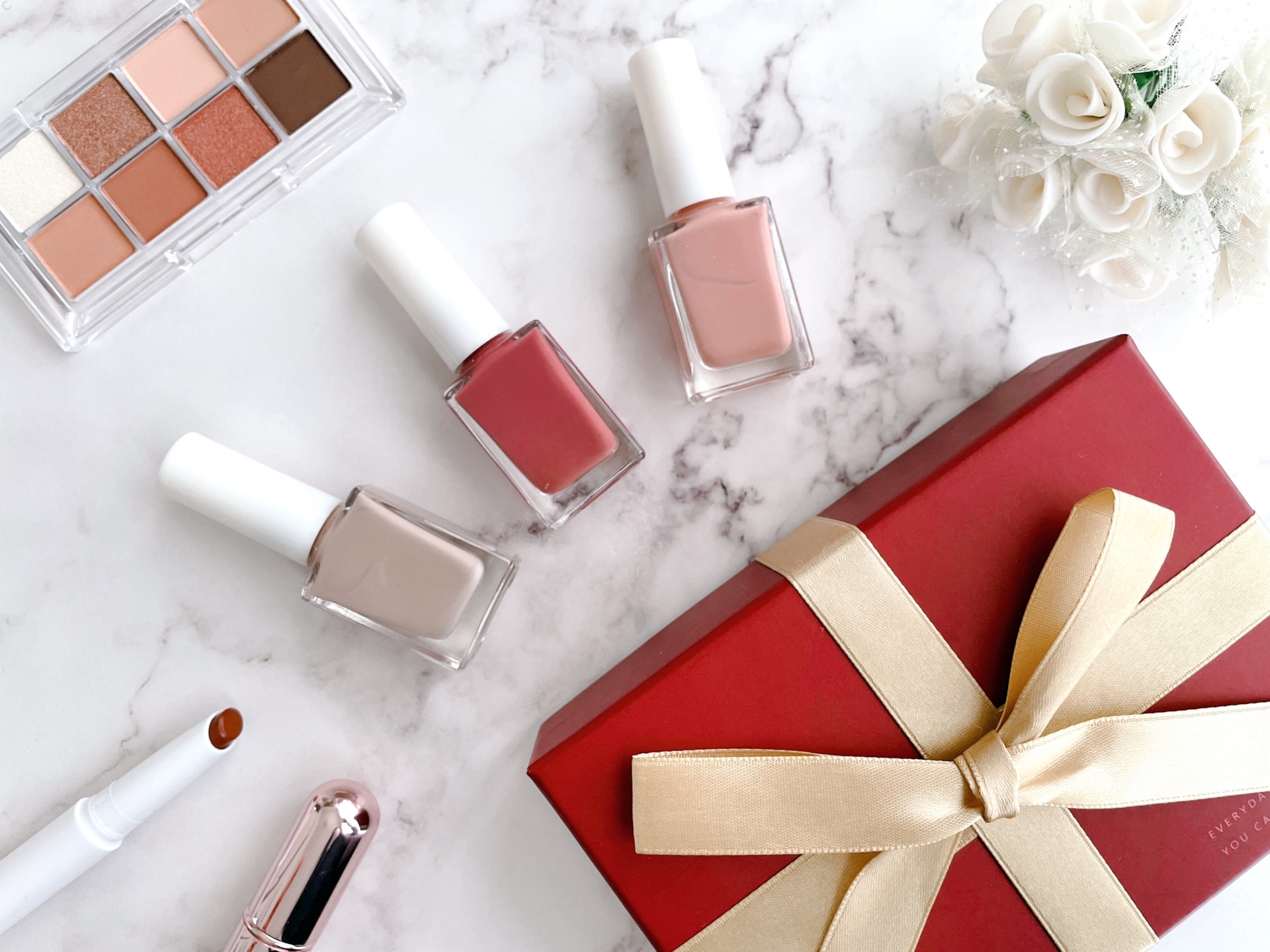 女性　季節のイベントお買い物